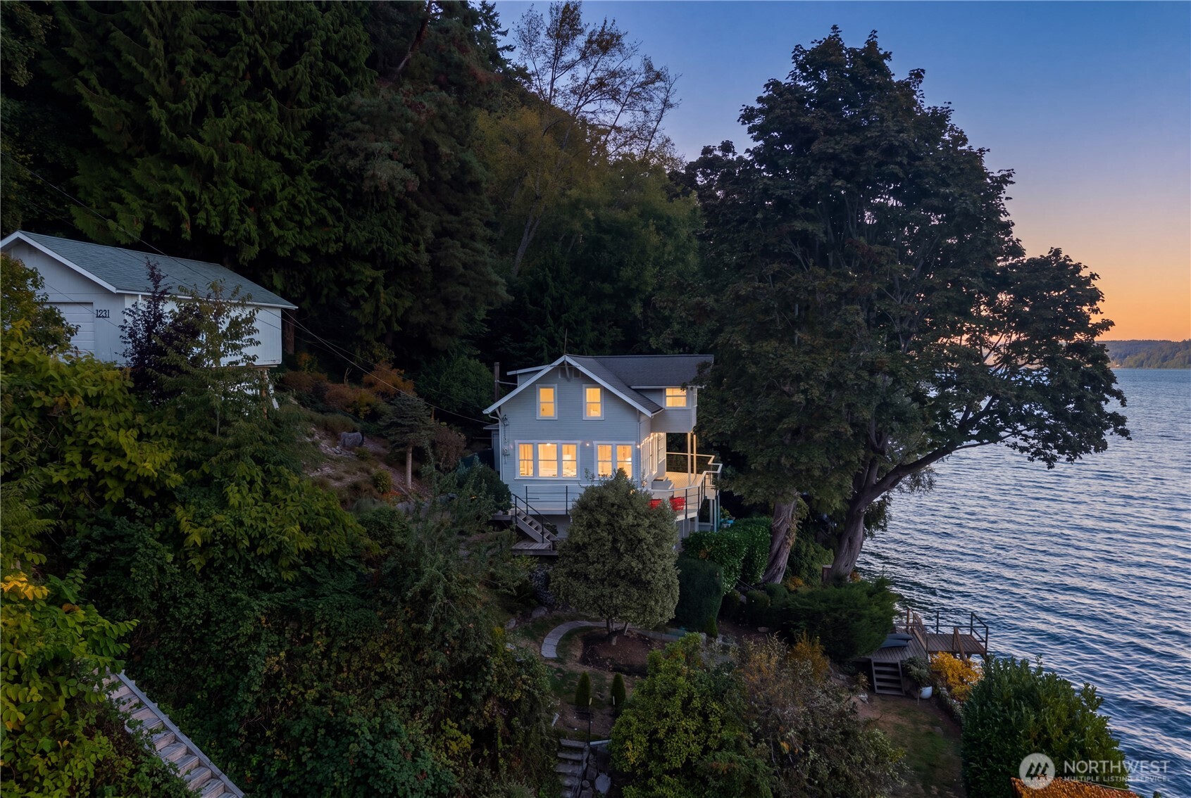 1231 Maplewood Beach Dr