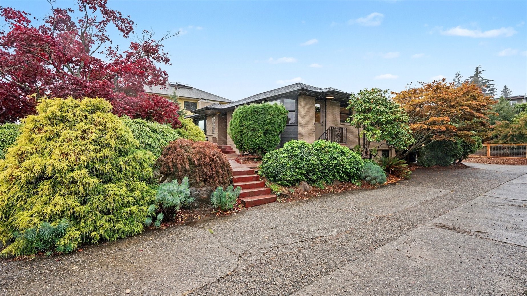 10680 Marine View Drive